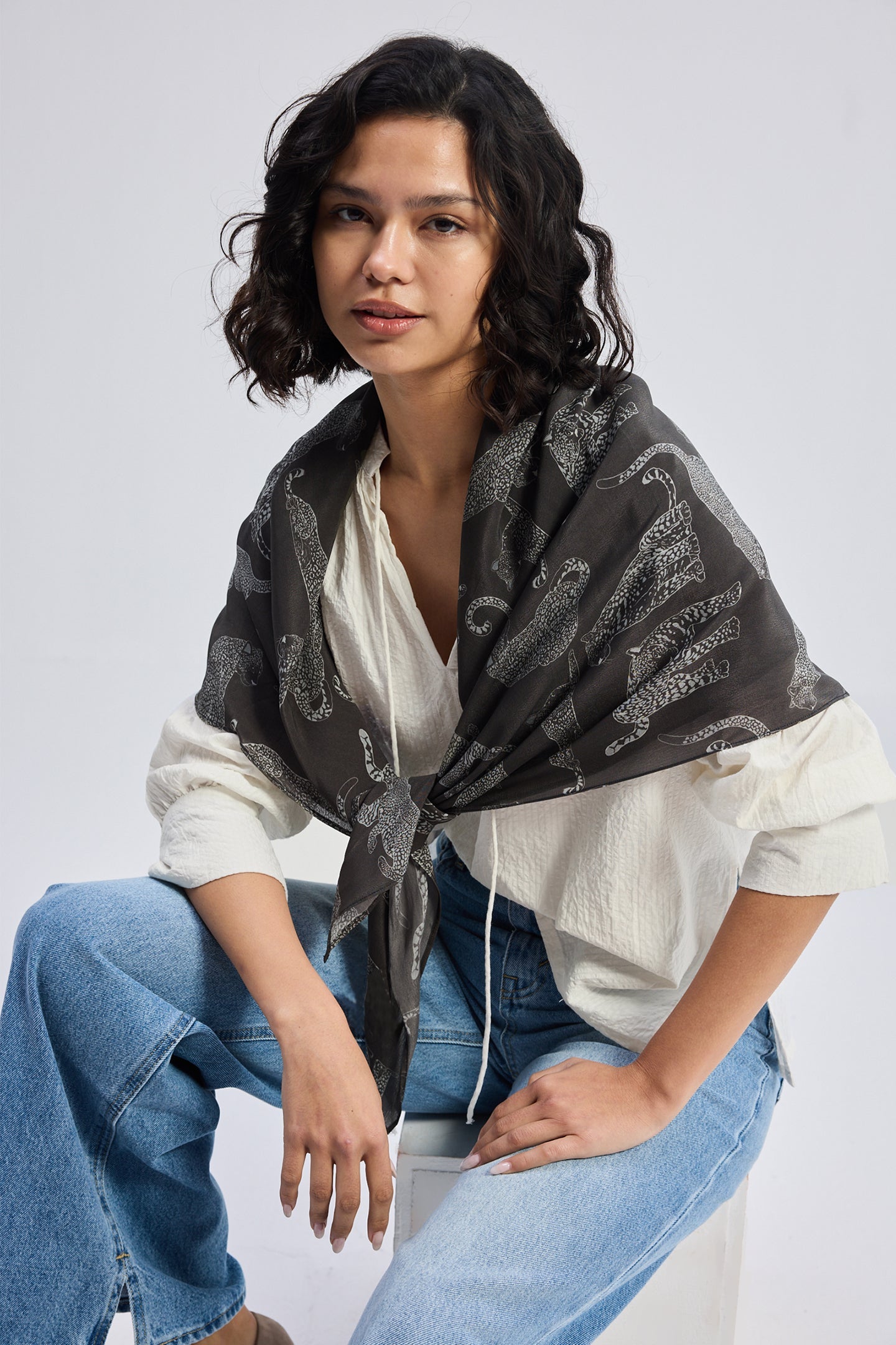 Relaxed Fit Top with Front-tie in Cream